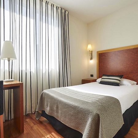 Exe Plaza Delicias Hotel Zaragoza Exterior photo