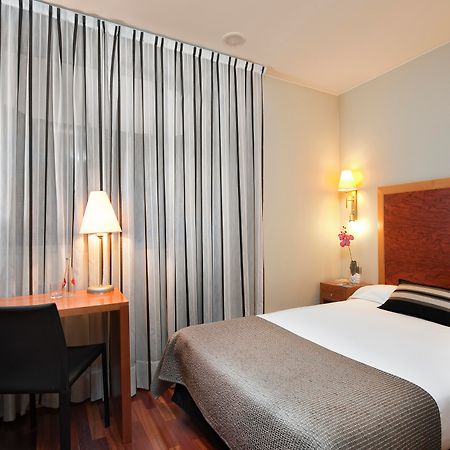 Exe Plaza Delicias Hotel Zaragoza Room photo