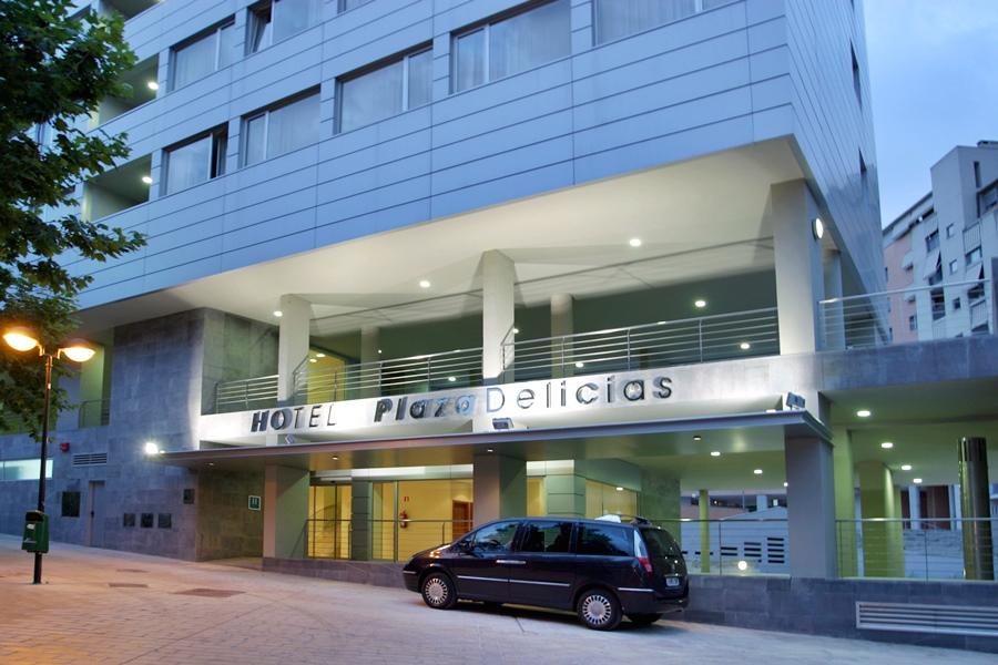 Exe Plaza Delicias Hotel Zaragoza Exterior photo