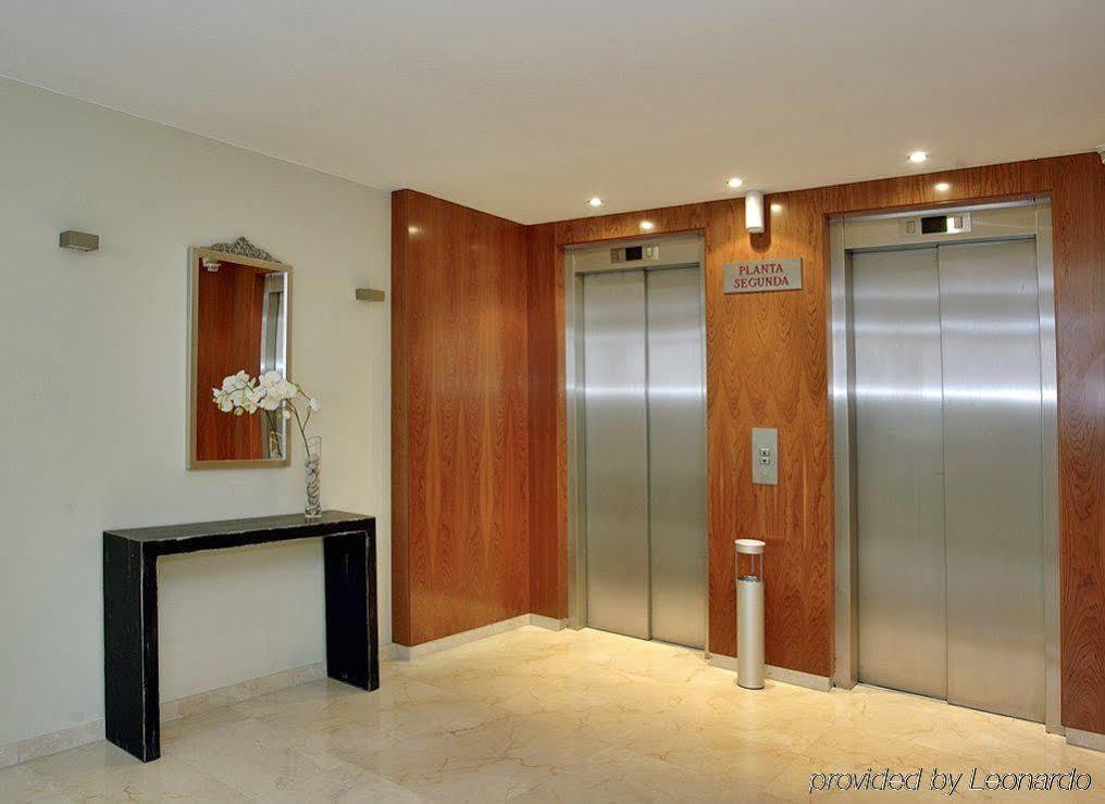 Exe Plaza Delicias Hotel Zaragoza Interior photo