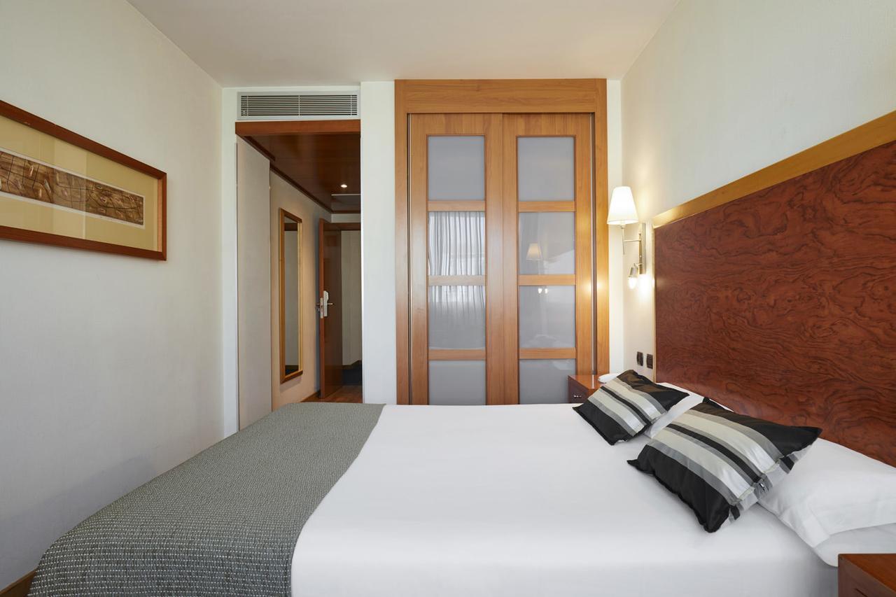 Exe Plaza Delicias Hotel Zaragoza Exterior photo
